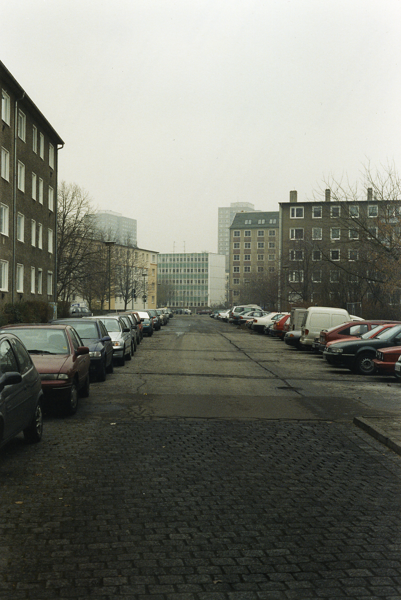 Adrian Sauer, Kulisse – Annenstraße 